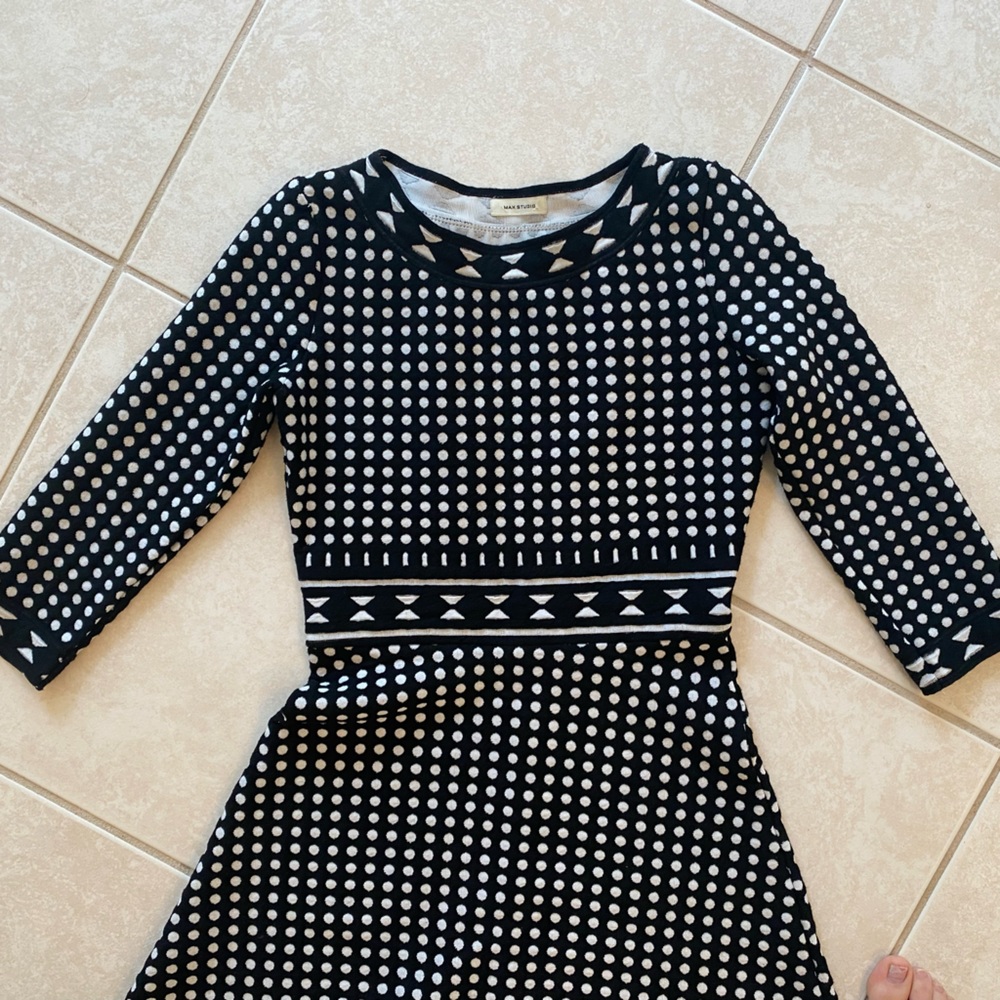Max Studio Fit and Flare Sweater Dress - XS - EUC - Picture 6 of 6